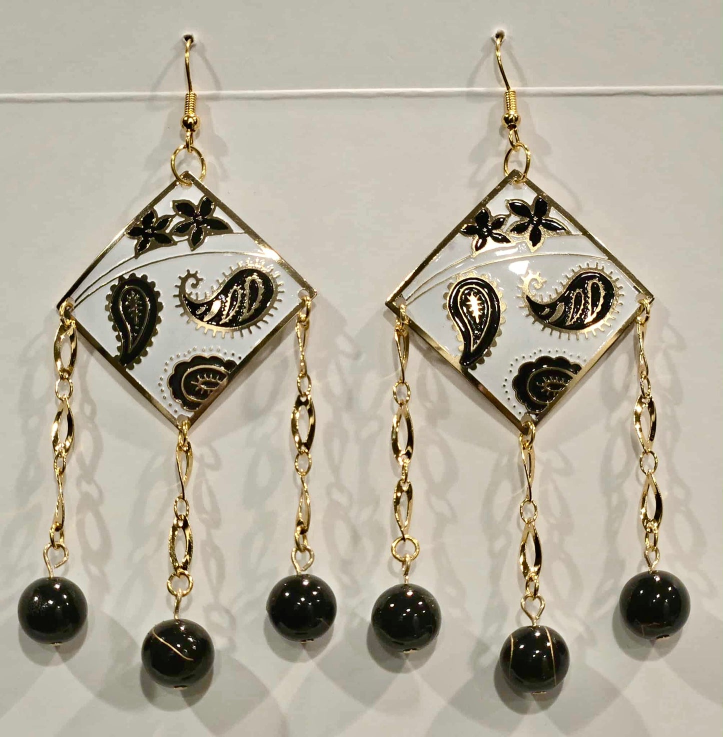 Elegant Gold & Paisley Diamond Shaped Drop Earrings