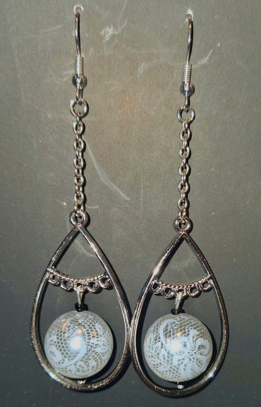 Vintage Lace Pearl Like Teardrop Earrings